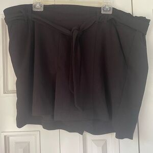 Maurices black dress shorts, 2x, like new condition